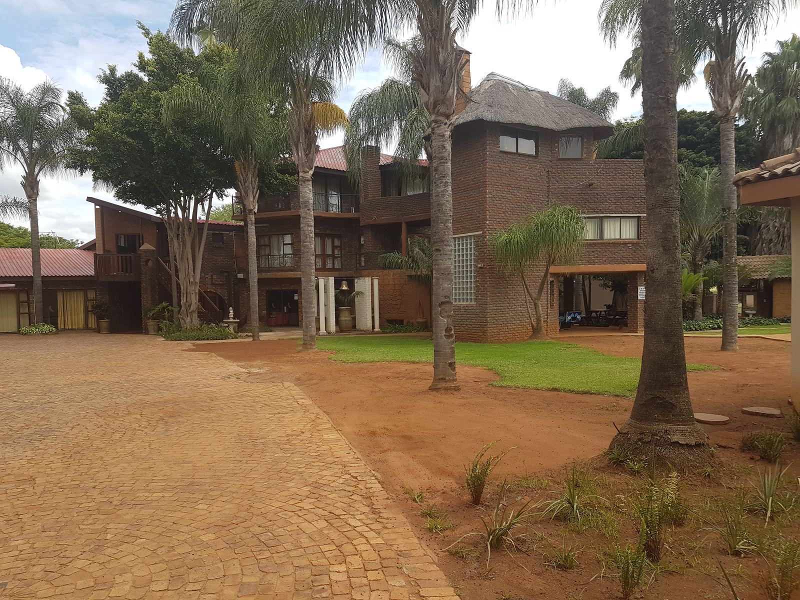 Outdoor activity, grounds and scenery