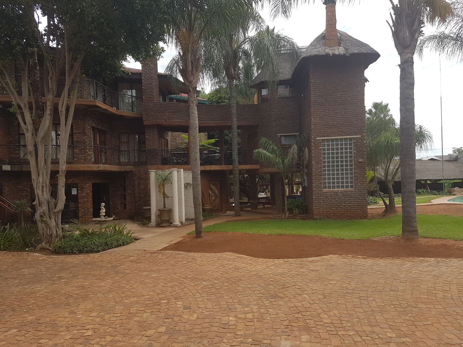 Outdoor activity, grounds and scenery