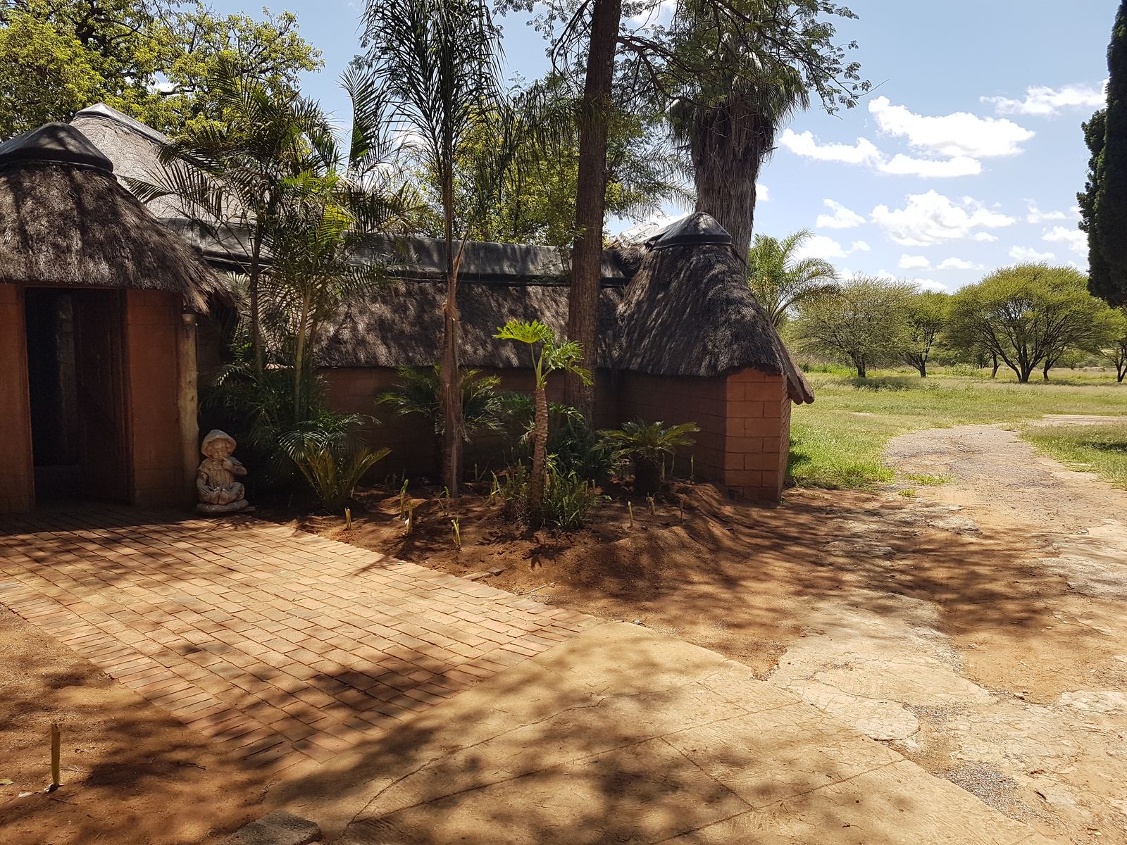 Outdoor activity, grounds and scenery